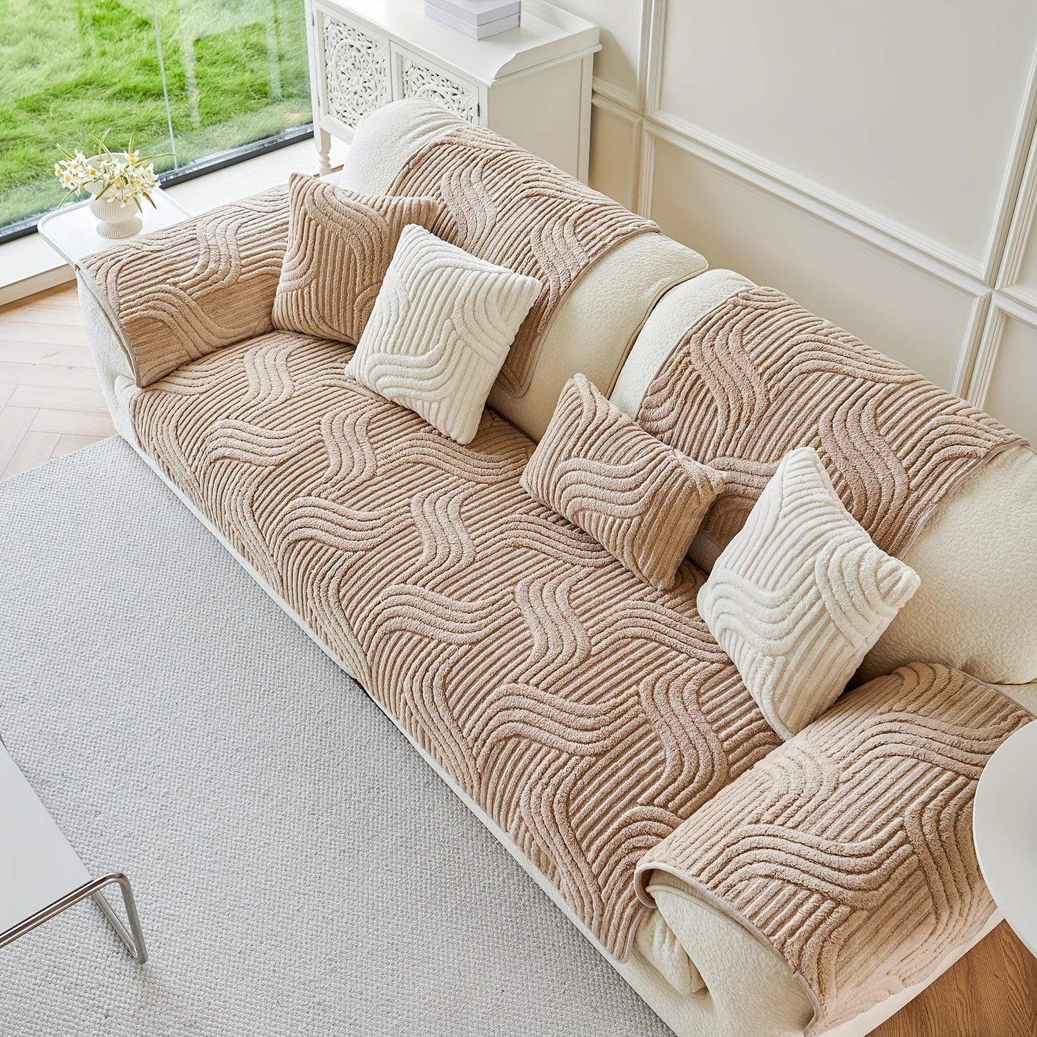 1pc AICHO HOUSE Plush Striped Sofa Cover with Anti-Slip Particles - Machine Washable, Versatile Fit for 1 to 4-Seater Sofas, Ideal for Living Room, Bedroom, Office - Elegant Black and Cream Decor