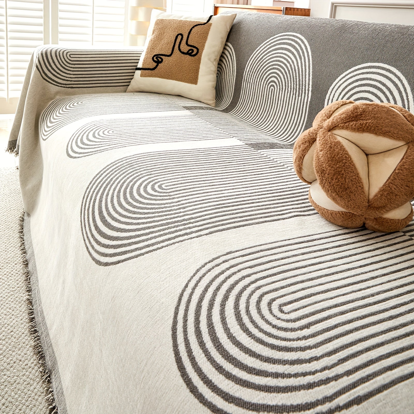 Reversible Chenille Couch Protector with Tassel Trim for 2\u002F3 Cushion Boho Sectional Sofas, Washable And Anti-Slip, Ideal for Pet Owners, Also Serves As a Jacquard Throw for L-Shaped Sofas